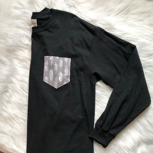 ✨CUSTOM DESIGN✨ White Feather Front Pocket Tee